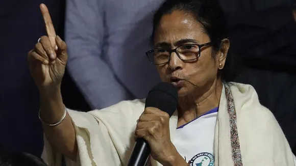 Mamata banerjee formed a commission of inquiry into the Pegasus spying