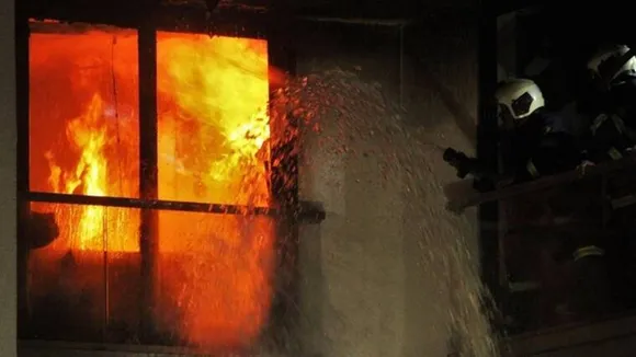 Fire occurred at kolkata Kolutola street godown, rescue operation is undergoing