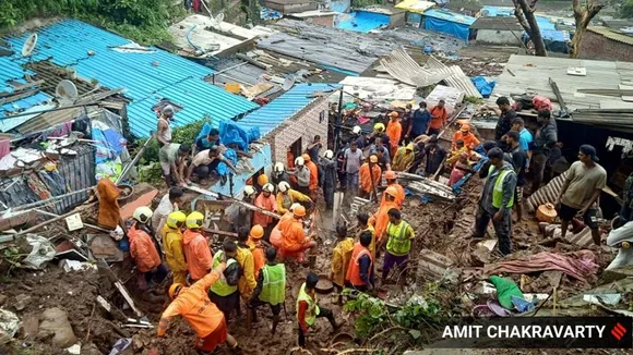 heavy rain hits Mumbai several areas inundated 15 dead