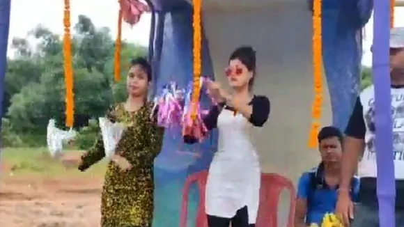 Khela Hobe, East Burdwan, cheer Leader