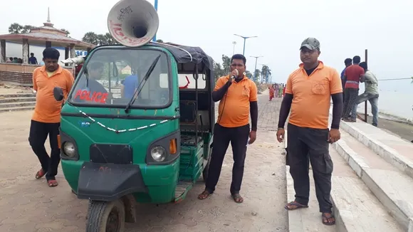 Miking at Digha sea beach area to alert locals and tourists from Cyclone