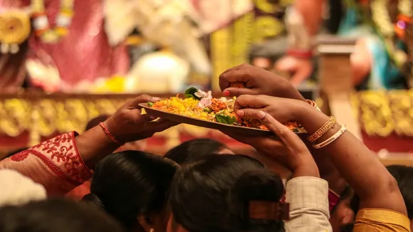 people to bring flower for anjali kolkata police order to durga puja organisers