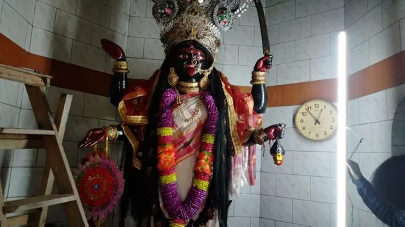 Dakat kali puja will celebrtae at Hooghlys Tribenis Basudevpur