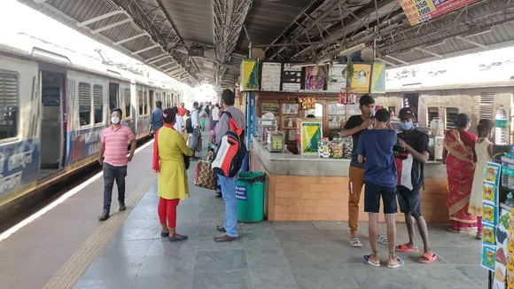 indian ralways Platform ticket price reduced from Rs 30 to Rs 10