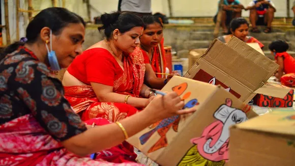 Kolkatas shampamirza nagar pujo coommittee is going to fecorate their pandals with box painting