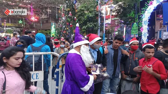 Christmas Crowd