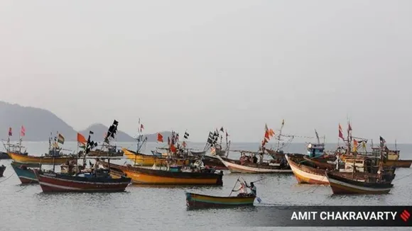 Gujrat, Boat Capsizes, Fisherman Missing, Coast Guard