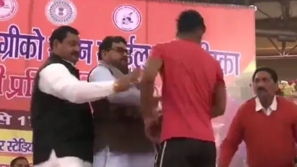 WFI president slaps over-aged wrestler