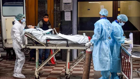 India reports less than 3 lakh COVID19 omicron cases 25 january 2022