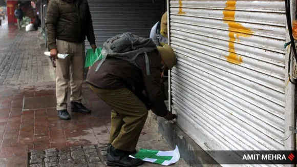 No more weekend curfew in Delhi, restaurants, cinemas can reopen with 50% capacity