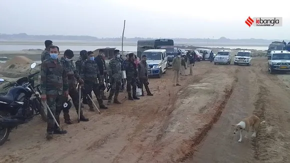 Land offficers attacked in Burdwan