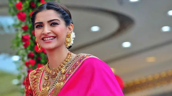 Sonam Kapoor, Karnataka Hijab row, সোনম কাপুর, হিজাব-কাণ্ড, কর্ণাটকের হিজাব বিতর্ক, bengali news today