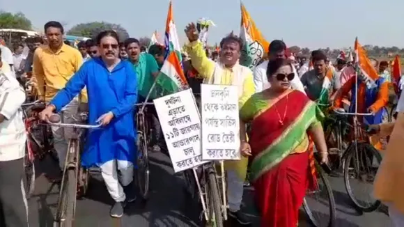 Minister Becharam Manna holds bicycle procession demanding construction of underpass on Durgapur Expressway