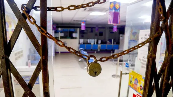 banks service to closed for 3 days from tomorrow
