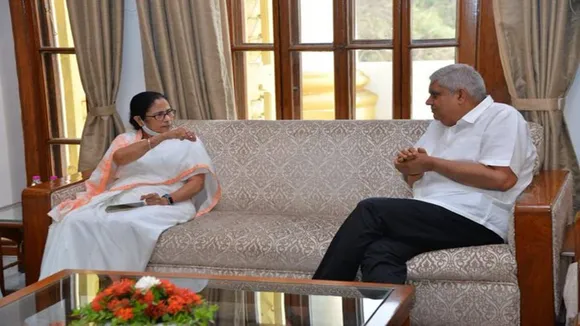 Bengal Guv Jagdeep Dhankhar meets CM Mamata Banerjee at Raj Bhawan