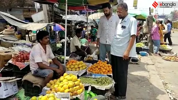 South indian mango sale in large scale at the markets of maldah district