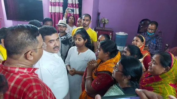 Suvendu Adhikari meets Tapan Kandu's kin in Jhalda