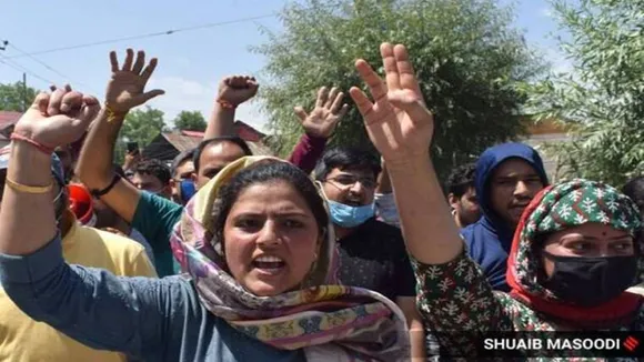 Angry Kashmiri Pandits tell BJP president in Kashmir