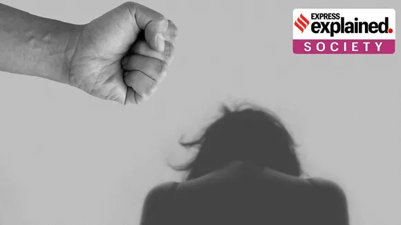 delhi gangrape 16 year old girl is gangraped in car