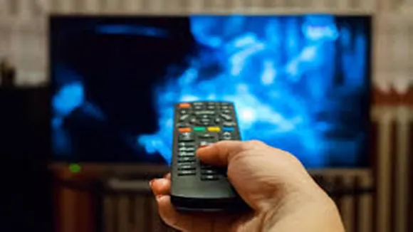 Watching TV for long hours can increase risk of heart disease