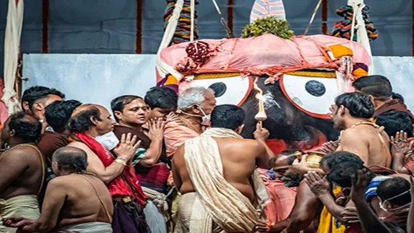 Jagannath Rath Yatra 2022: রাত পোহালেই রথযাত্রা, শেষবেলার প্রস্তুতির সঙ্গেই প্রতীক্ষার প্রহর গুনছে পুরী