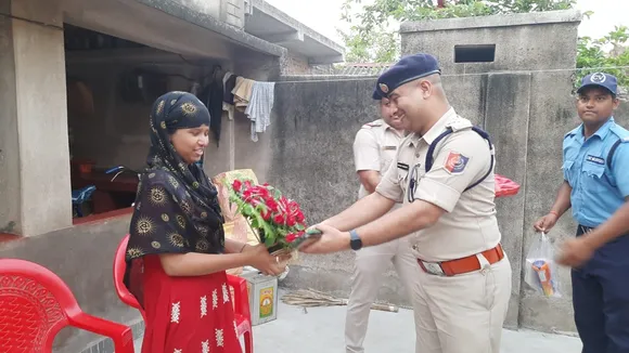 Despite battling cancer, Samina from Jamalpur successfully passed the WBBSE madhyamik 2022