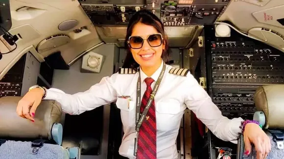 Meet Monica Khanna, SpiceJet Pilot who saves 185 passengers life