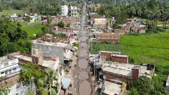 Bihar,National Highway,potholes,Viral video,viral,twitter,Nitin Gadkari