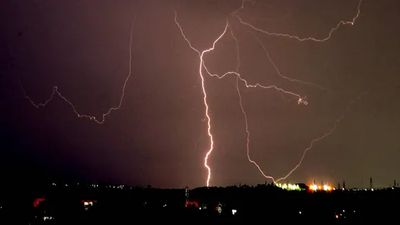 11 person were died due to lightning at east burdwan in last 32 days
