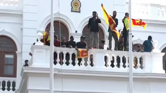 Sri Lanka crisis, Sri Lanka crisis protests, Sri Lanka crisis news, Sri Lanka news, Sri Lanka live, Gotabaya Rajapaksa, Wickremesinghe, Gotabaya news, Rajapaksa news, Wickresinghe news, Sri Lanka news Indian Express
