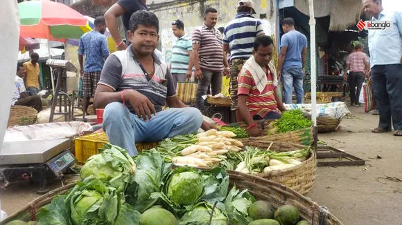 Watch Video: Durgapur TMC councillor sell vegetables in market