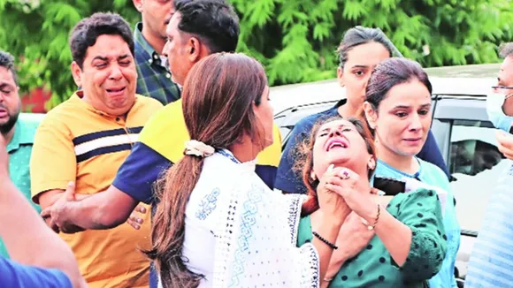 handigarh student killed, chandigarh school accident, chandigarh school tree falls, chandigarh news