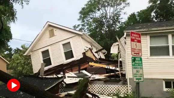 trong winds rip house into two USA, House split into two USA, Strom breaks house into two in America, House breaks down in two pieces due to strong winds, Indian Express"
