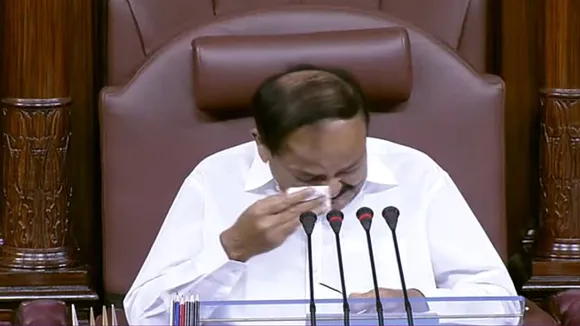 parliament live, parliament news live updates, venkaiah naidu, venkaiah naidu farewell, narendra modi, pm modi, rajya sabha, lok sabha, rajya sabha live, lok sabha live, rajya sabha live updates, lok sabha live udpates, opposition, parliament protests