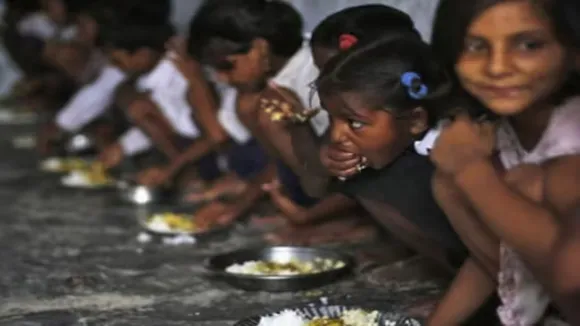 primary school in Ayodhya, rice-salt meal video, midday meal