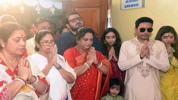 kali Puja 2022, Abhishek Banerjee, Mamata Banerjee, ananda utsav 2022, TMC, kalighat, Kali Puja