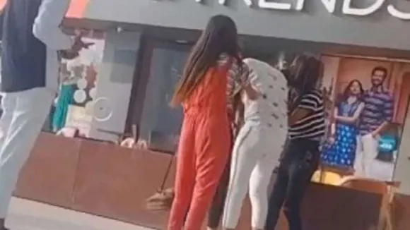 Ghaziabad, Karva Chauth, Husband Shopping Girlfriend Ghaziabad, Ghaziabad Karva Chauth Wife Husband Case, Ghaziabad Wife Beat Husband,