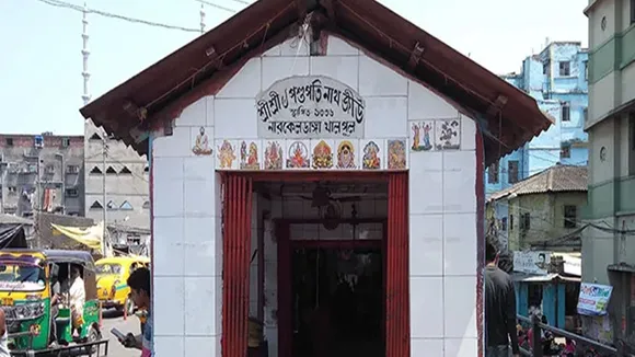 Shani_Temple_Narkeldanga_Khal_Pool