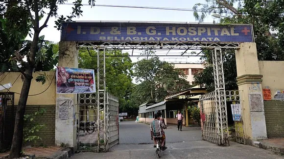 beleghata id administrative officer anirban hazra dies of dengue