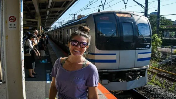 Indian Railways, Indian Railway, Japan Railway, Japan trains, Japan trains are delayed, Japani rail officers ask forgiveness, Delay Certificate for Trains in Japan, Japan, Rail transport, World news