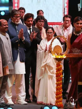 বঙ্গললনাদের বাজিমাত! KIFF-র মঞ্চে অনবদ্য মিমি-শুভশ্রী-শ্রাবন্তীরা