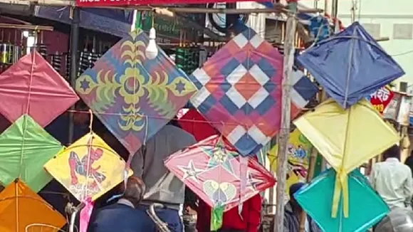 Why do kites fly in Makar Sankranti in Burdwan