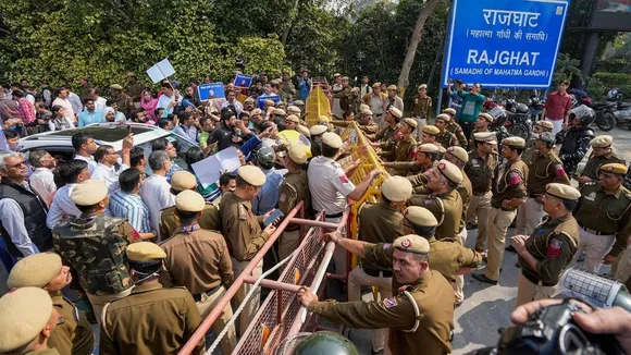 manish sisodia, delhi news, manish sisodia arrested, arvind kejriwal, kejriwal on sisodia arrest, manish sisodia news, manish sisodia cbi, manish sisodia cbi news, delhi news, delhi news live, delhi latest news, delhi mayor, delhi news live updates, manish sisodia arrested, cbi arrests manish sisodia, delhi excide policy case, aap protest"