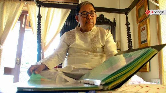 Falguni Dutta Roy's collection contains many documents and artifacts of old Calcutta