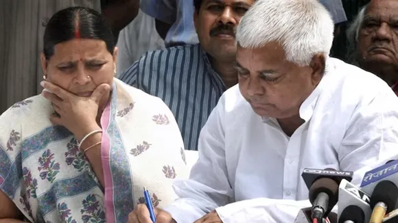 Lalu Yadav  Rabri Devi  Misa Bharti  Land For Job Scam  Lalu Yadav appear before delhi court  Land For Job Scam updates  Land For Job Scam news  CBI Chargesheet against lalu yadav  land for jobs scam  land for jobs scam case  land for jobs case lalu yadav", "url":"https://www.indiatoday.in/india/story/land-for-jobs-scam-lalu-yadav-rabri-devi-misa-bharti-to-appear-before-delhi-court-today-2346798-2023-03-15",