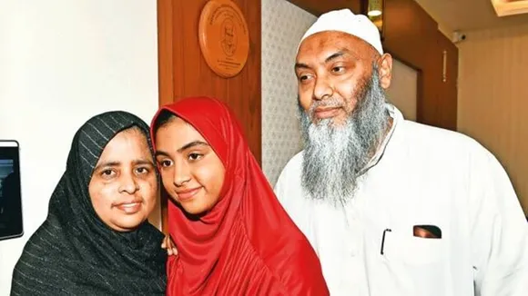 Tabassum Shaik with parents