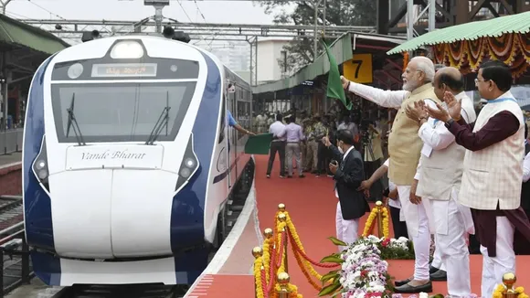 Vande Bharat Express train, Rajasthan Vande Bharat Express, PM Modi Vande Bharat Express train inauguration, PM Modi Vande Bharat Express train inauguration, Rajasthan Vande Bharat Express train, Rajasthan Vande Bharat Express train route, Rajasthan Vande Bharat Express train fare, Rajasthan Vande Bharat Express train timings, Rajasthan Vande Bharat Express train stations, Rajasthan Vande Bharat Express train photos