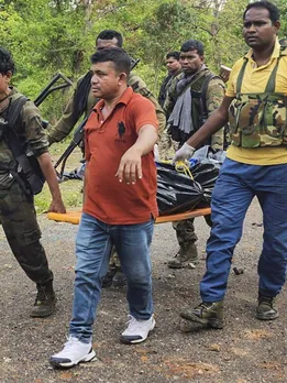 বিস্ফোরণে দশ পুলিশ সদস্য নিহত হয়েছেন