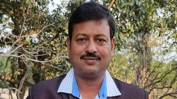 tmc mla jibankrishna saha threatened to kill his own father , 'ছেলে খুনেরও হুমকি দিয়েছিল', জীবন গ্রেফতার হতেই বিস্ফোরক বিধায়কের বাবা