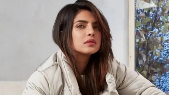 priyanka chopra left her hotel sona new york, bollywood actresds
